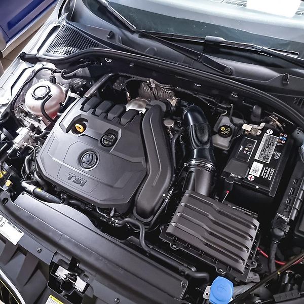 Škoda Octavia (2019) Combi 1.5 Tsi/G-TEC Dsg Ambi - fotka 26 z 33
