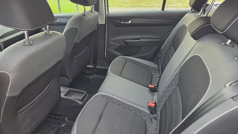 Škoda Fabia 1.0 TSI 70 kW Ambition CZ DPH - fotka 14 z 22