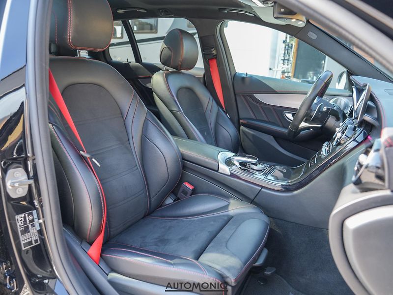 Mercedes-Benz Třídy C (2018) C 43 T AMG 4matic Pano, Multib - fotka 9 z 25