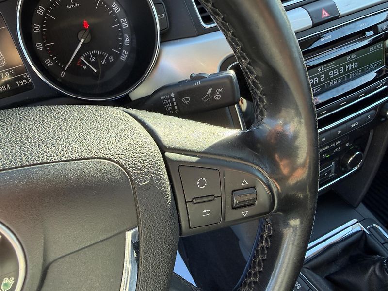 Škoda Superb II 2,0 TDi/103kW - Klima,ESP,. - fotka 16 z 71