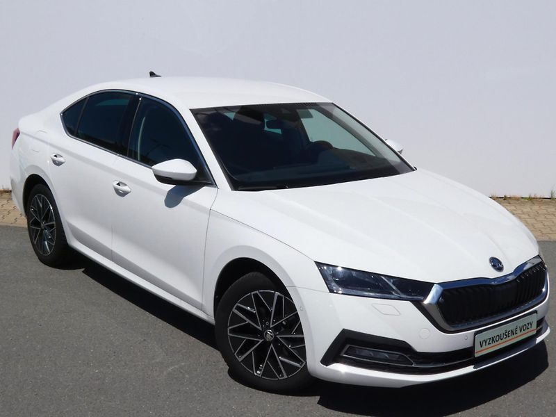 Škoda Octavia (2023) Style Plus 1,5 TSI DSG - fotka 9 z 30