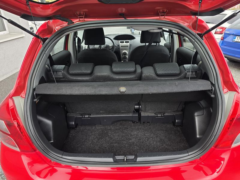 Toyota Yaris 1.0 VVTI Klimatizace  - fotka 5 z 16