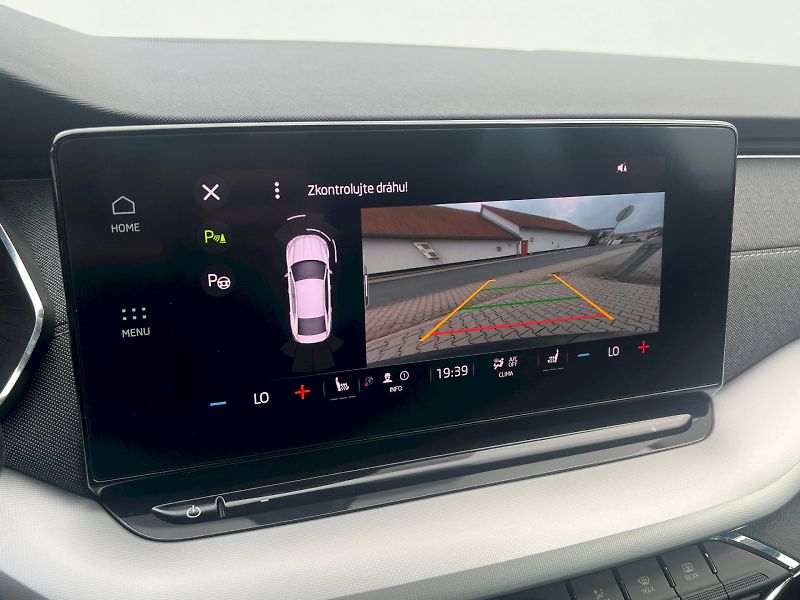 Škoda Octavia (2024) Style 1.5 TSI 110 kW 6°manuáln - fotka 27 z 34
