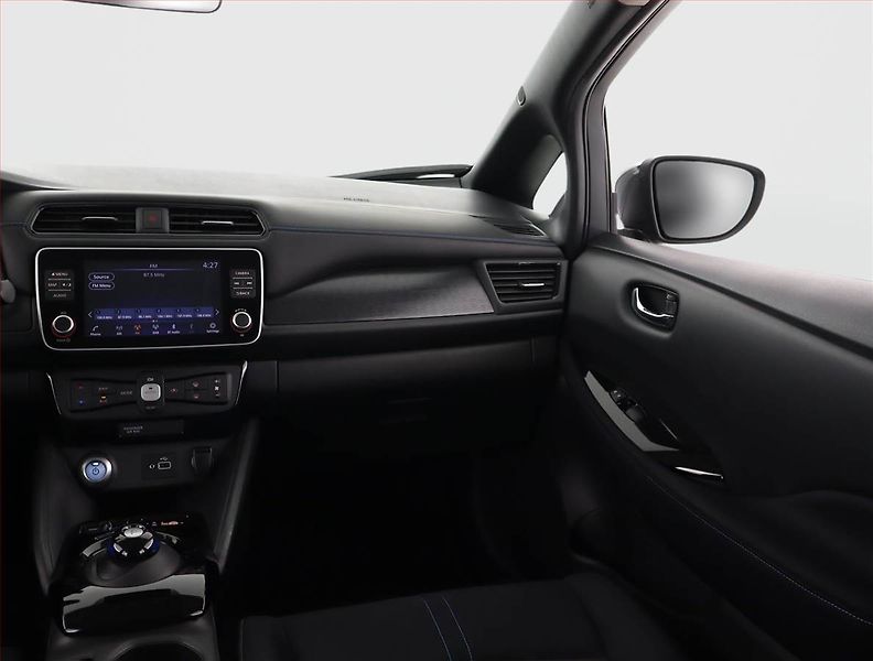 Nissan Leaf (2021) 40 kWh, SoH 90%, Automat - fotka 8 z 21