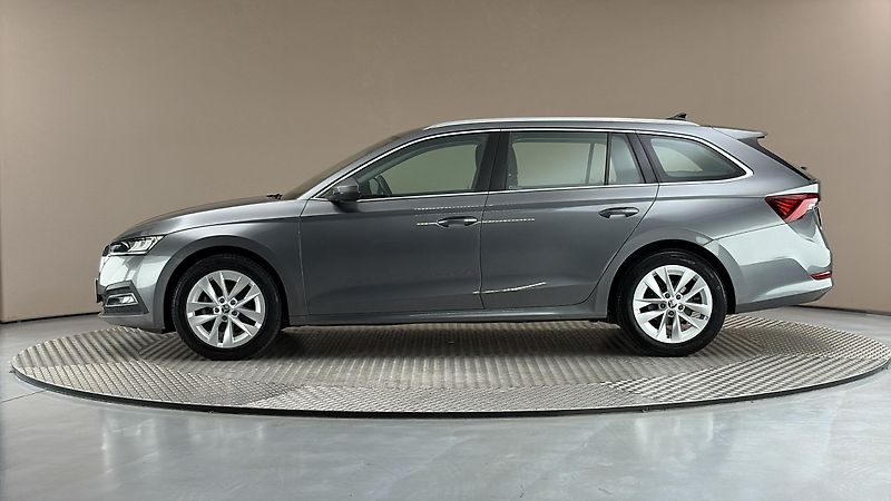 Škoda Octavia 2.0 TDI Style Combi - fotka 4 z 24