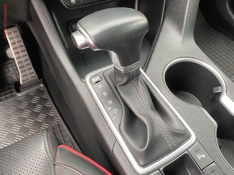 Kia Sportage (2021) 1.6CRDi 4x4, 2.maj,ČR, GT - fotka 16 z 20