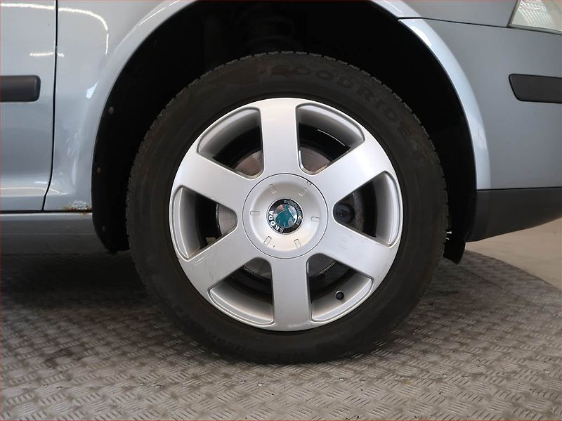 Škoda Octavia (2005) Elegance 1.9 TDI 4x4, 4X4 - fotka 14 z 14