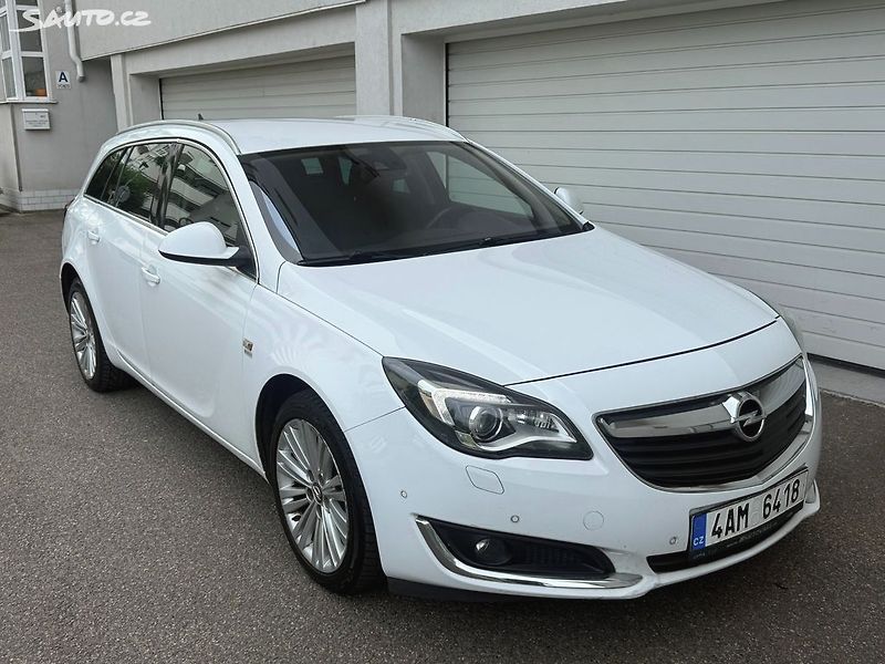 Opel Insignia (2015) 2.0CDTi, 120kw Původ ČR 4x4 - fotka 7 z 22