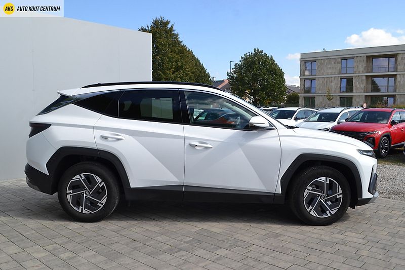 Hyundai Tucson 1.6T-GDI STYLE DCT FL 118KW - fotka 6 z 48