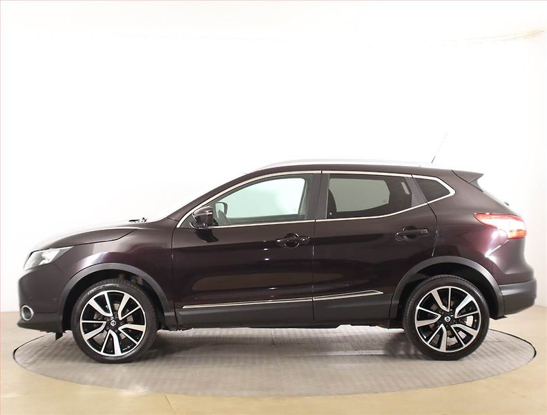 Nissan Qashqai (2016) 1.6 dCi, Kůže, Navi, Tempomat - fotka 3 z 17