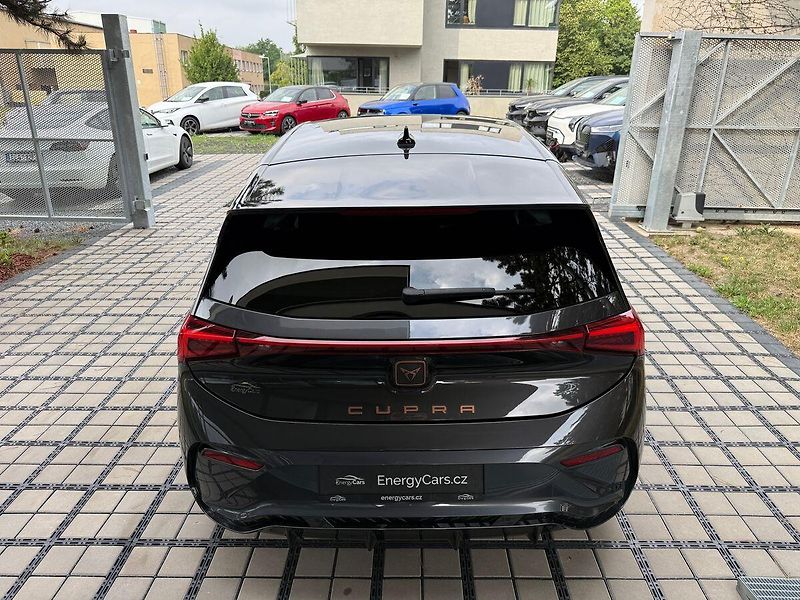 Cupra Born (2022) REZERVACE Beats Audio Masážní - fotka 40 z 43