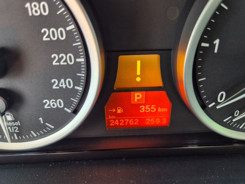 BMW X6 (2013) 3.0 D XDRIVE DPH 180 Kw - fotka 21 z 34