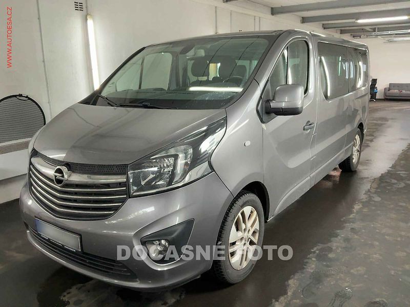 Opel Vivaro (2016) 1.6CDTi L2 9míst, 107kW, navi - fotka 2 z 8