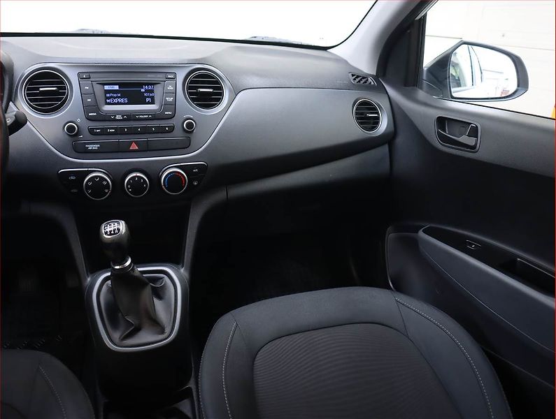 Hyundai i10 (2019) 1.0, Serv.kniha, Tempomat - fotka 8 z 15