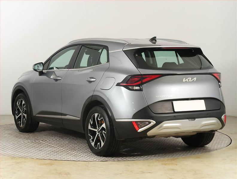 Kia Sportage (2022) Exclusive 1.6 T-GDI - fotka 4 z 19