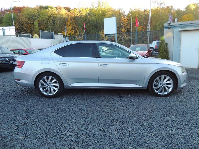 Škoda Superb (2017) 2.0TDi,140kw,L&K,ČR - fotka 4 z 66