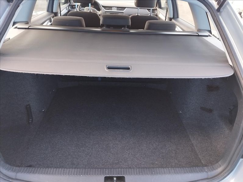 Škoda Octavia 1,2 TSI 77kW Elegance Combi - fotka 16 z 16