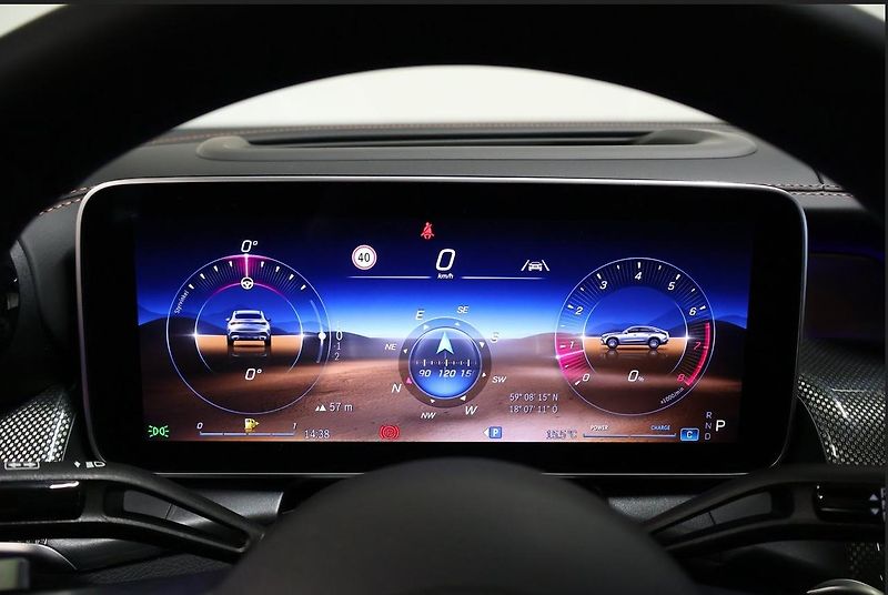 Mercedes-Benz GLC 300 Coupé 4MATIC AMG Pano HuD - fotka 22 z 28