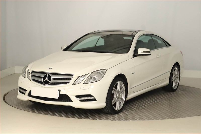 Mercedes-Benz Třídy E (2013) Avantgarde E 250, Automat - fotka 2 z 18