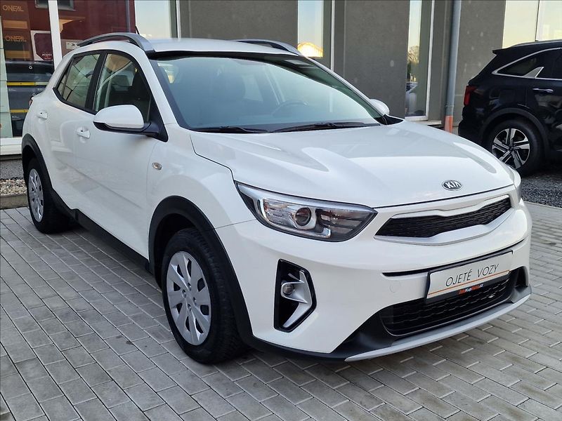 Kia Stonic 1.2 DPI 62kW Comfort,ČR,1.Maj - fotka 3 z 47