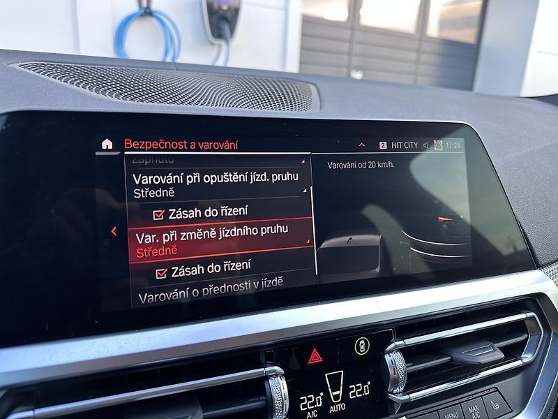 BMW Řada 4 M440i xDrive GranCoupé - fotka 21 z 30