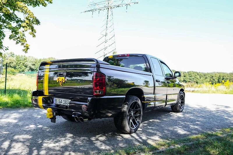 Dodge RAM SRT-10 8,3 V10 372 kW VIPER - fotka 4 z 19
