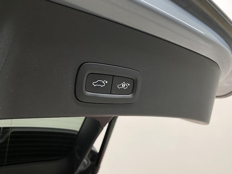 Volvo XC40 T5 RECHARGE INSCRIPTION AUT - fotka 32 z 50