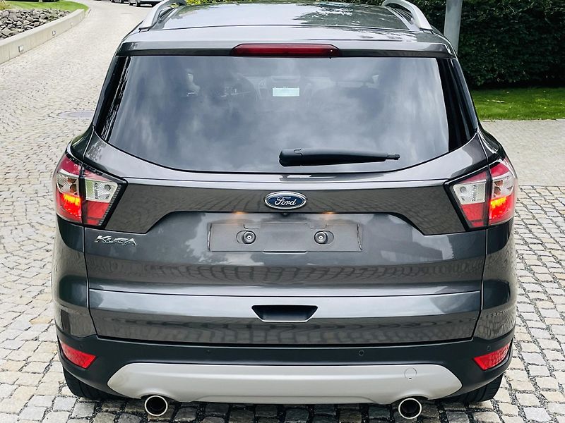 Ford Kuga 2.0TDCi MAN FACELIFT SERVISKA - fotka 14 z 45