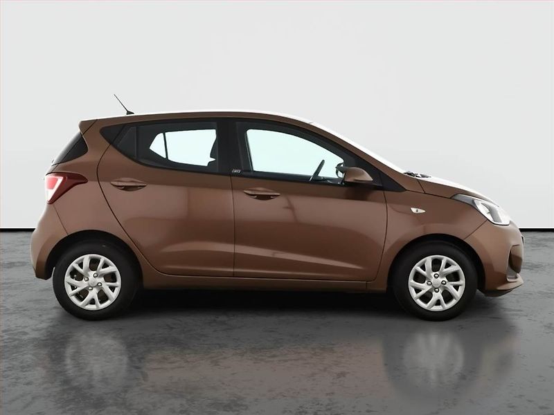 Hyundai i10 (2018) 1.0 - fotka 6 z 13
