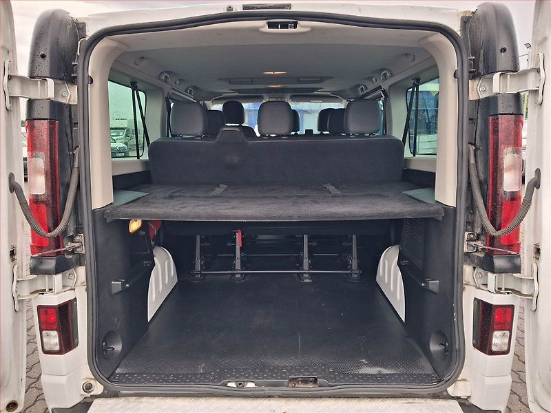 Opel Vivaro (2018) 1.6 CDTI, Bus, 9Míst, DPH - fotka 14 z 19
