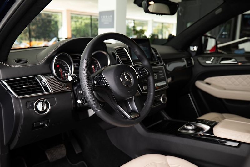 Mercedes-Benz GLE d 4MATIC AMG - fotka 5 z 25