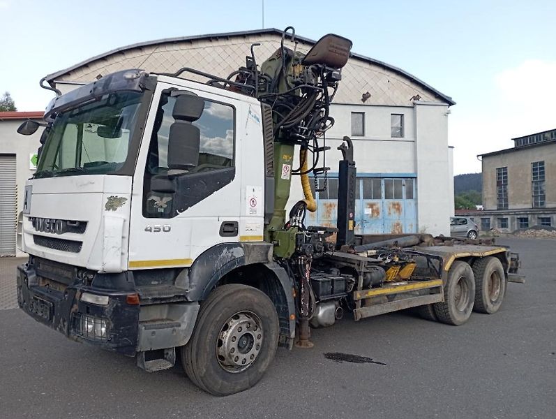 Iveco (2009) 450 kontejner+ruka - fotka 3 z 23