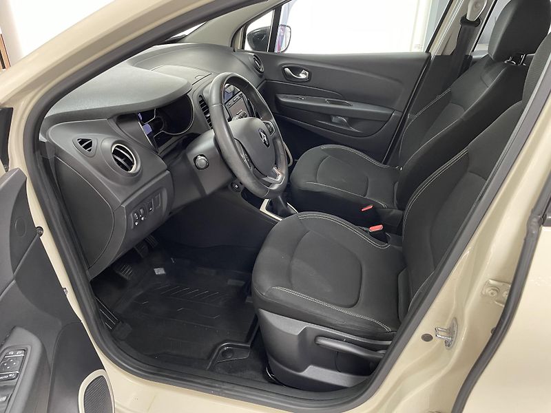 Renault Captur 1.2 TCe ČR 1.MAJ.NAVI  - fotka 18 z 25