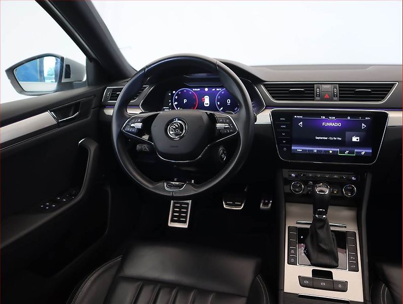 Škoda Superb (2022) 2.0 TDI - fotka 7 z 27