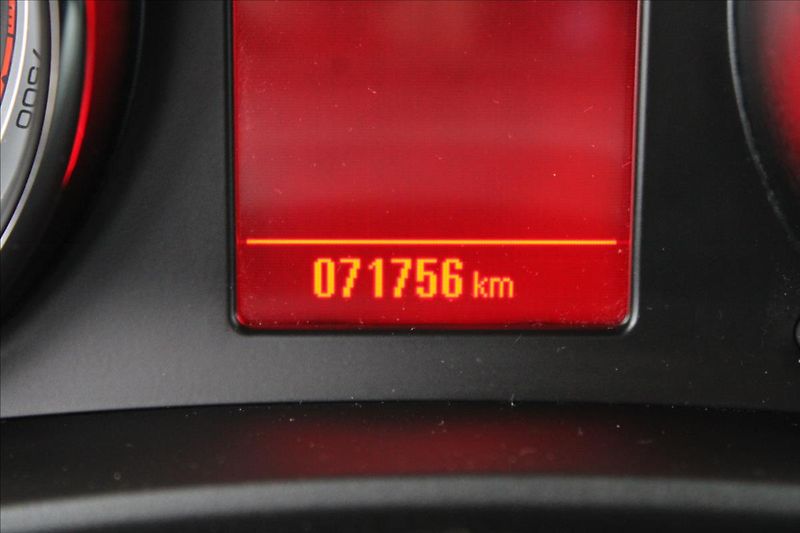 Opel Meriva 1,4 i  ČR,1.MAJITEL,COSMO - fotka 9 z 31