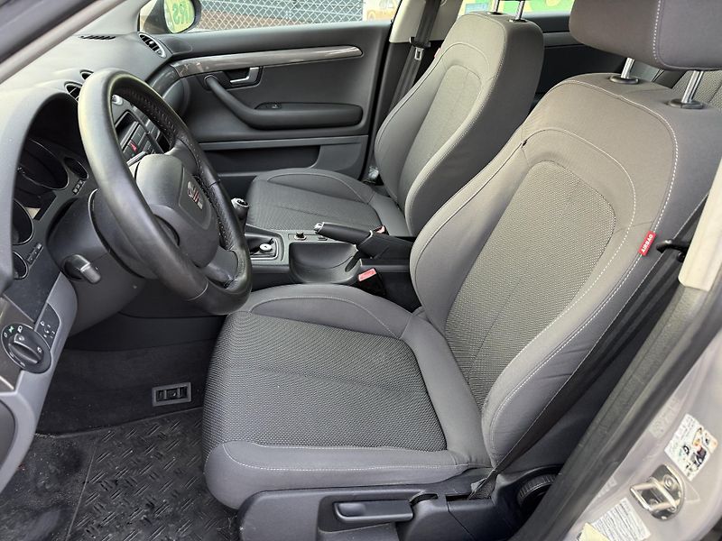 Seat Exeo 2,0TDI 105kW - fotka 11 z 21