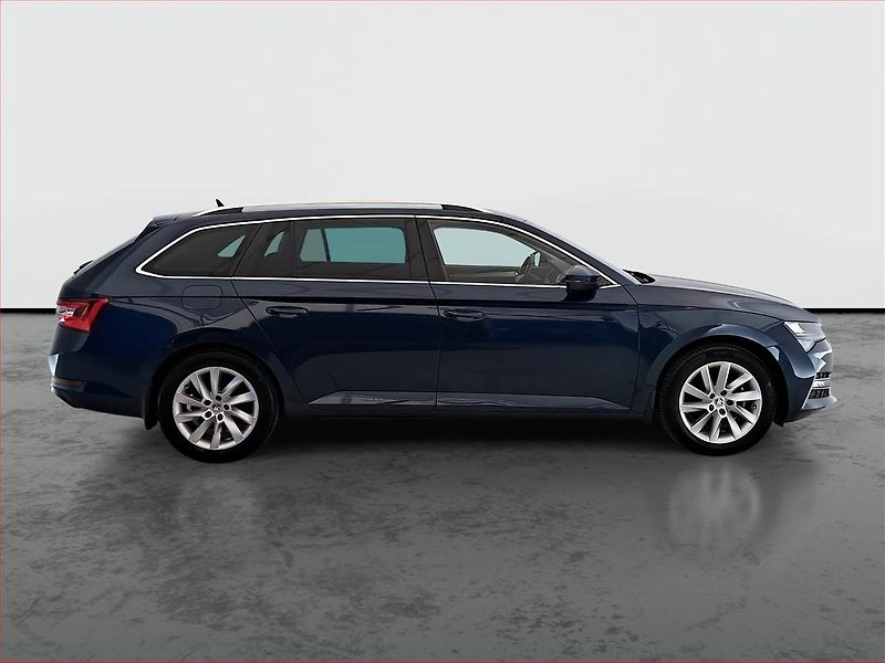 Škoda Superb (2023) Style iV 1.4 TSI PHEV - fotka 6 z 23