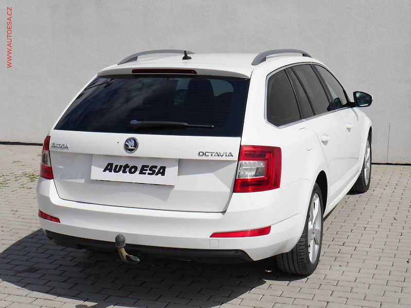 Škoda Octavia (2014) 1.6TDi, AC, tempo, park.asist - fotka 4 z 19