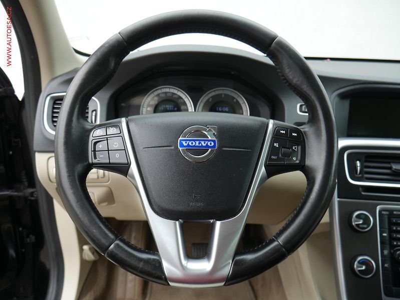 Volvo V60 (2011) 2.0D, AC, temp - fotka 13 z 16