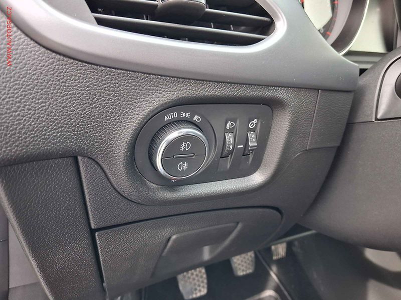 Opel Astra (2022) 1.5 CDTi, Bussines, navi, - fotka 14 z 17