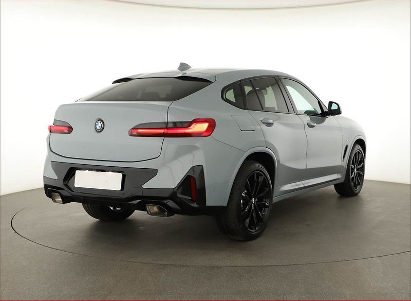 BMW X4 (2025) xDrive20d, M Sport, Navigace - fotka 5 z 20