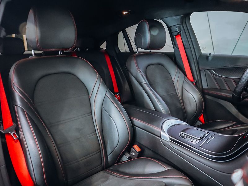 Mercedes-Benz GLC 43 AMG 4MATIC - fotka 23 z 28
