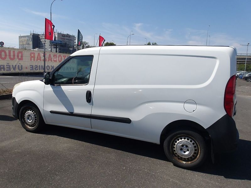 Fiat Dobló cargo 1,4i ČR 1.MAJ.! -21%DPH !!! - fotka 3 z 33