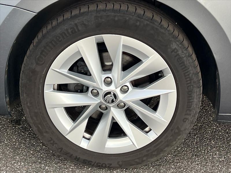 Škoda Octavia 1,5 TSi 110 kW STYLE  IV. - fotka 12 z 25