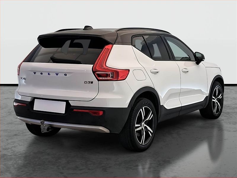 Volvo XC40 (2019) D3 AWD, 4X4, Automat, Kůže - fotka 5 z 23