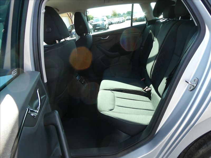 Škoda Scala 1,0 TSi 70kW serviska, DPH, ČR - fotka 22 z 41