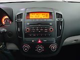 Kia Ceed (2009) 1.4 CVVT, nová STK - náhled 12
