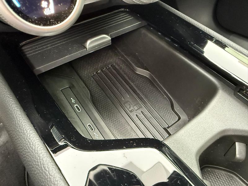 Škoda Superb Sportline 2.0 TDI 110kw DSG Co - fotka 22 z 30