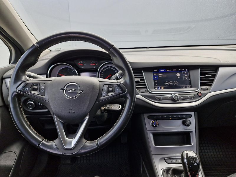 Opel Astra Edition 1,5 CDTI (77 kW) MAN - fotka 8 z 10