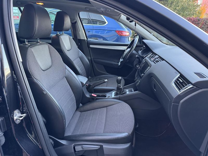 Škoda Octavia (2014) COMBI 1.6 TDI - fotka 16 z 21